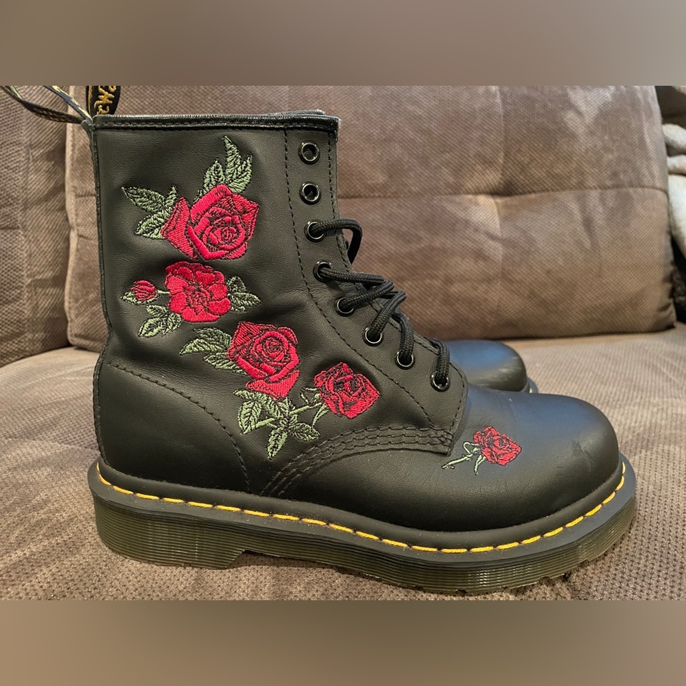 1460 VONDA FLORAL LEATHER LACE UP BOOTS